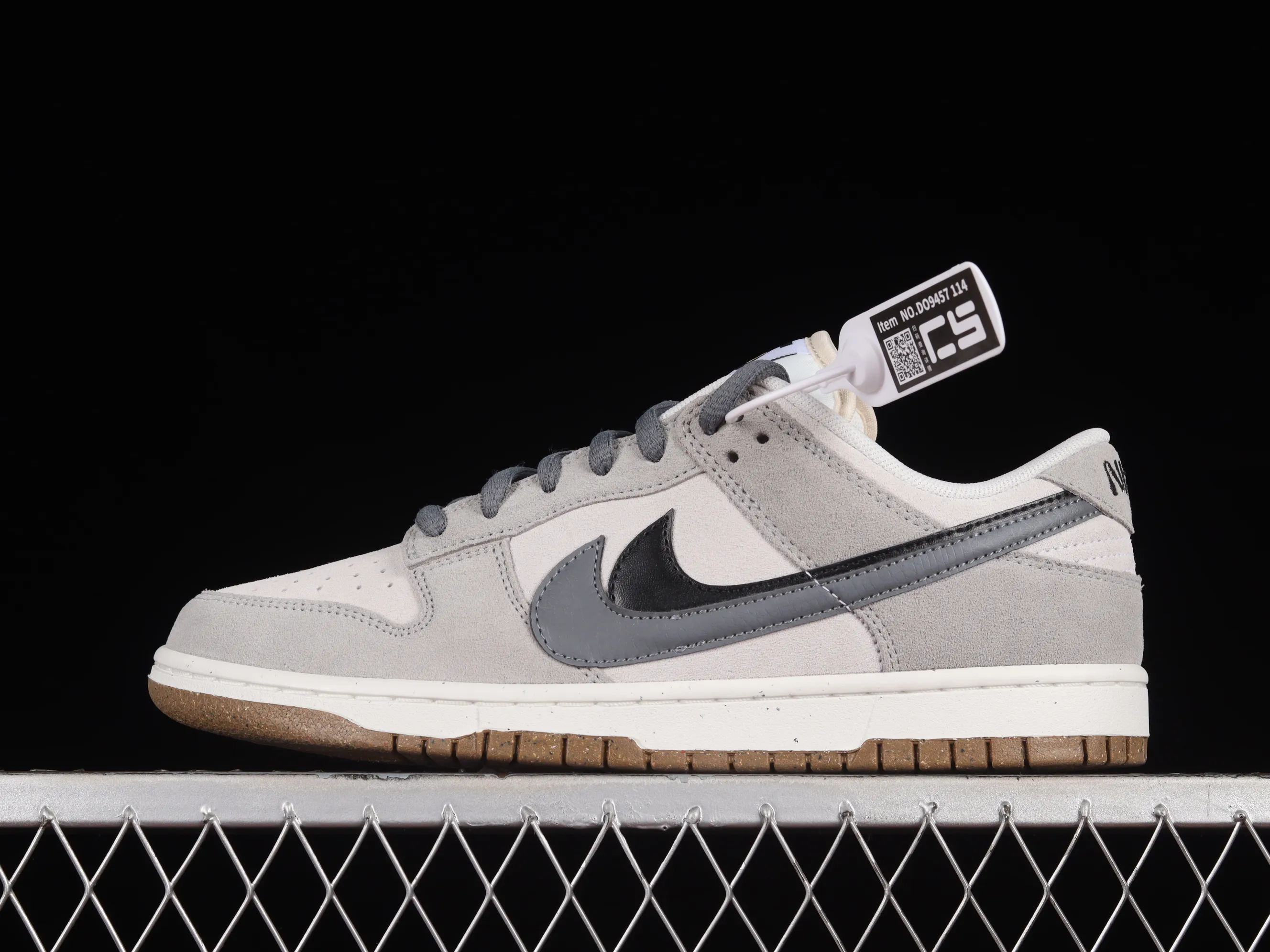 All categories Nk SB Dunk series Nk SB Dunk Low low-top sneakers Nk SB Dunk Low "85" black and gray double hook SB low-top sports and leisure sneakers DO9457-114